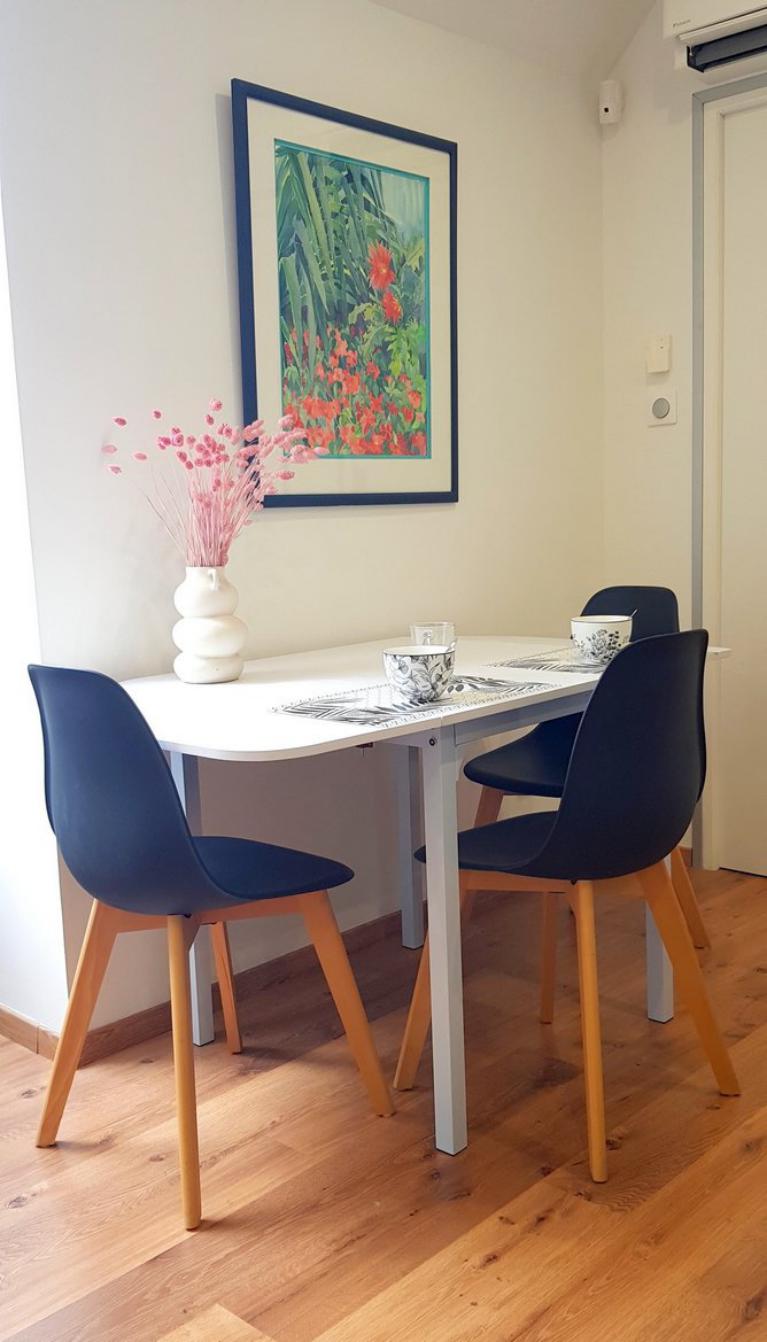 Coin repas étage chambre d'hôtes